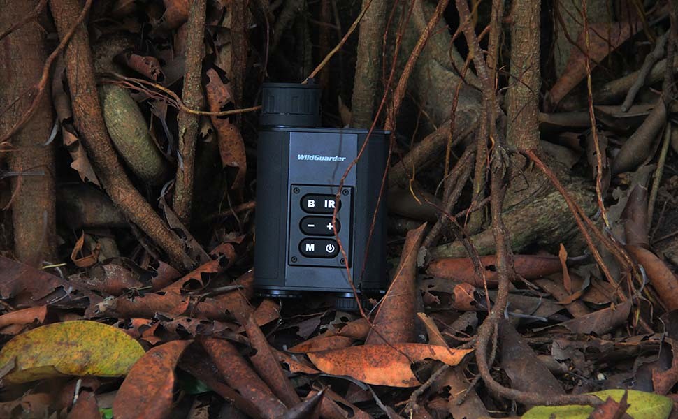 камера в монокуляре - для слежения за животными и для охотников